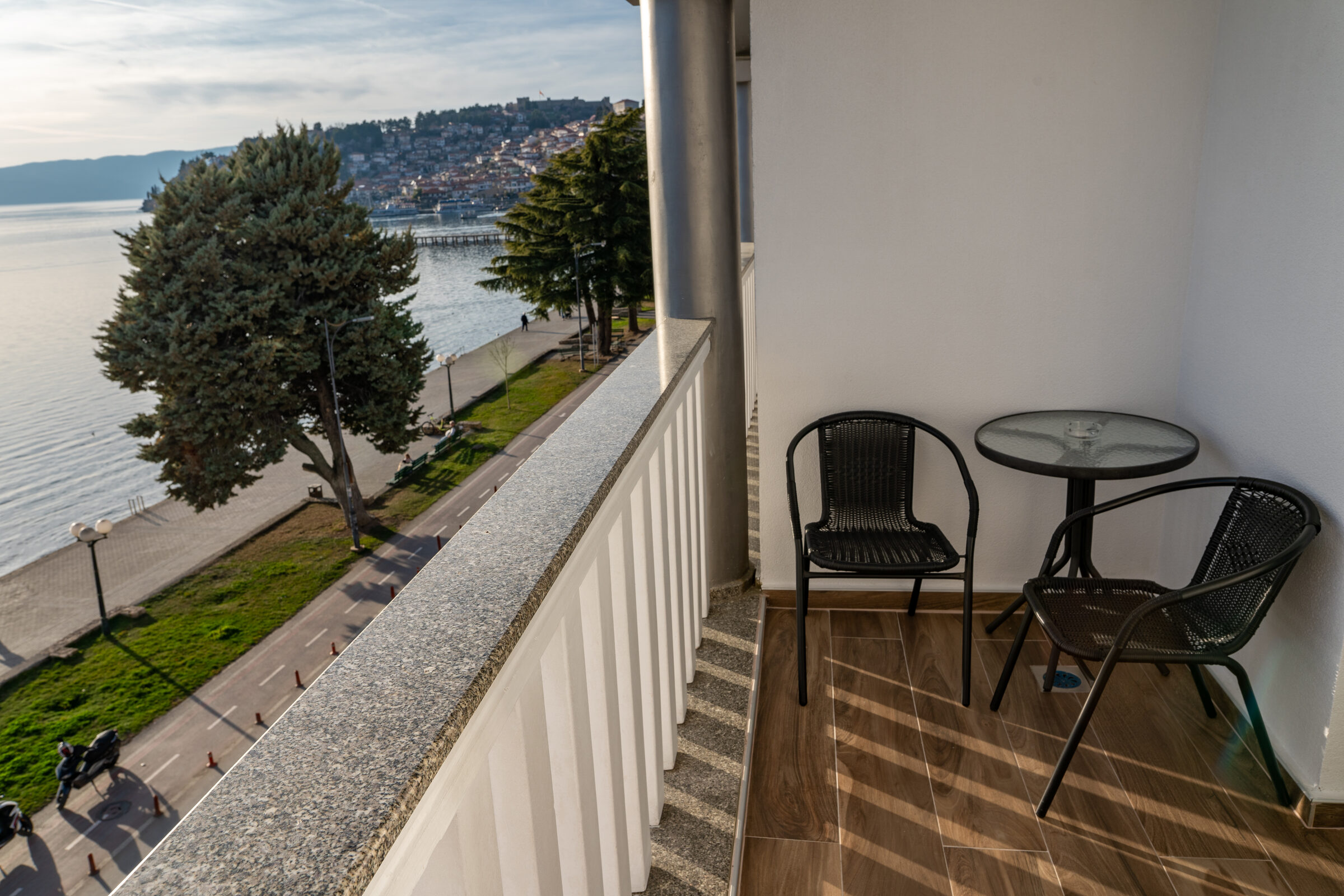 Lake-view rooms
