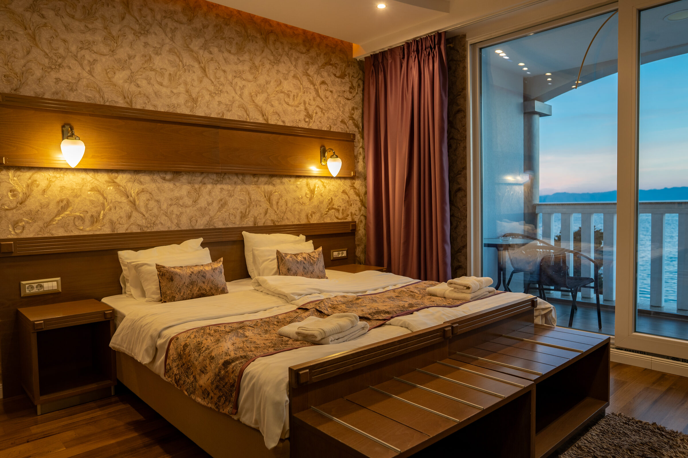 Double or Twin Room with Balcony and Lake View